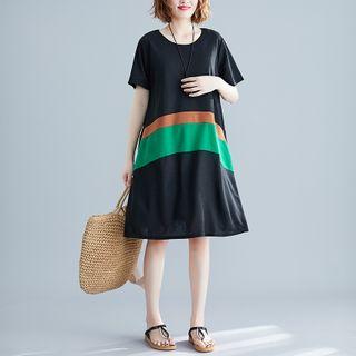Short-sleeve Color Panel Midi A-line Dress