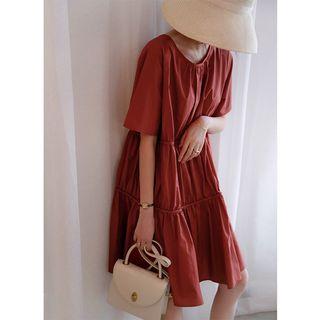 Cut-out Short-sleeve Shift Dress
