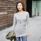 Crew-neck Slim-fit Knit Top