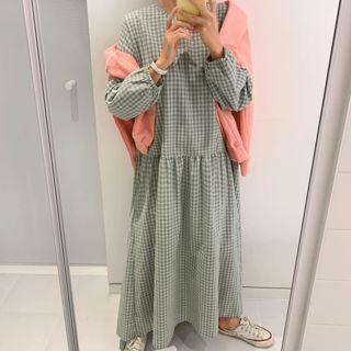 Round-neck Drop-waist Checked Maxi Dress