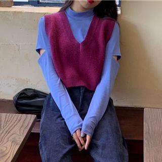 Cutout Long-sleeve T-shirt / V-neck Knit Vest