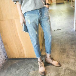 Ripped Tapered Jeans