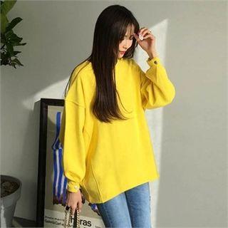 Round-neck Snap-button Top