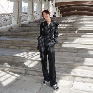 Contrast Stitch Straight-cut Jumpsuit