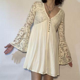 Bell-sleeve V-neck Lace A-line Dress