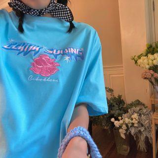 Lettering Rose Embroidered T-shirt