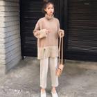 Turtleneck Color Block Sweater / Cropped Straight-cut Pants