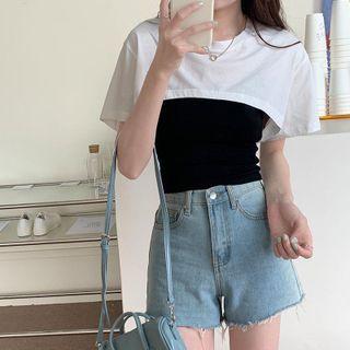 Set: Short-sleeve Cropped T-shirt + Camisole Top