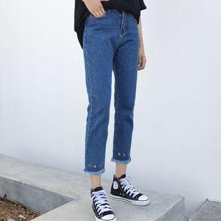 Fray Hem Eyelet Detail Cropped Jeans