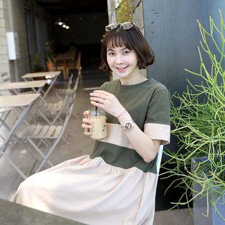 Round-neck Contrast-trim A-line Dress