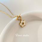 Flower Pendant Necklace White Flower - Gold - One Size