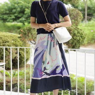 Graphic-printed Pleated Dress