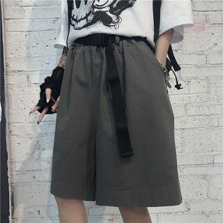 Straight Leg Shorts With Belt