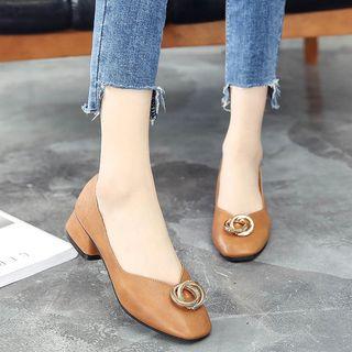 Double Ring Detail Pumps