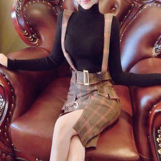 Set: Long-sleeve Knit Top + Suspender Plaid Skirt