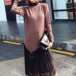 Set: Hoop-accent Sweater + Pleated Skirt