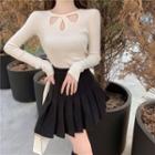 Long-sleeve Cutout Slim-fit Knit Top
