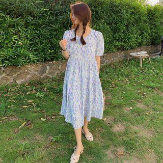 Short-sleeve Round-neck Floral Dress