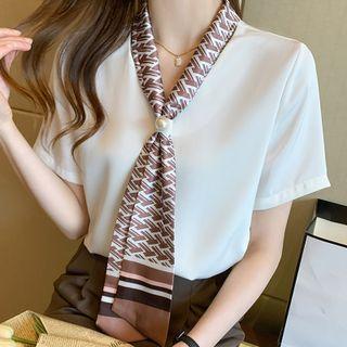 Short-sleeve Printed Tie Shirt