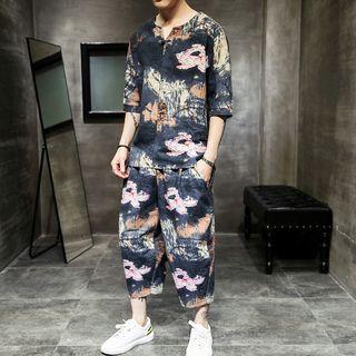 Set: Flower Print Elbow-sleeve T-shirt + Cropped Pants