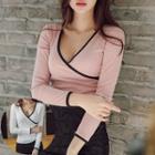 Long-sleeve V-neck Piped T-shirt