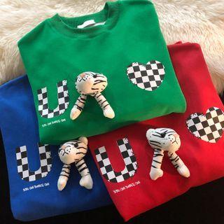 Cartoon Tiger Accent Sweatshirt