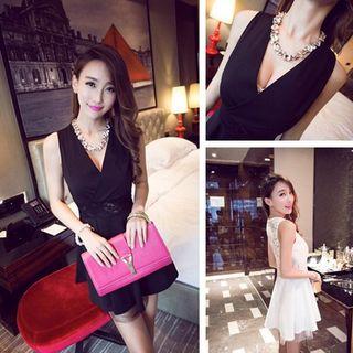 Lace Trim V-neck Sleeveless A-line Dress