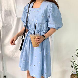Puff-sleeve Flower Embroidery Dress