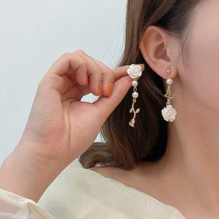 Flower Butterfly Faux Pearl Asymmetrical Alloy Dangle Earring 1 Pair - Gold & White - One Size