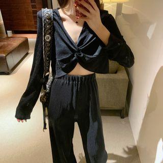 Long-sleeve Knit Top Top - Black - One Size