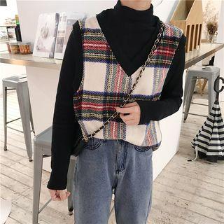 Long Sleeve Turtleneck Top / V-neck Plaid Vest
