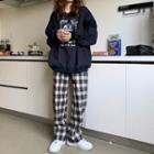 Printed Pullover / Plaid Straight Fit Pants