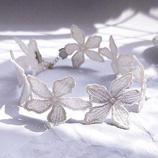 Floral Choker White - One Size