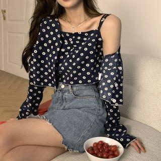 Floral Print Cropped Camisole Top / Button-up Jacket Camisole Top - White Floral - Dark Blue - One Size / Jacket - White Floral - Dark Blue - One Size