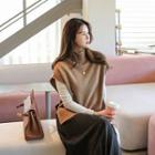 High-neck Dip-back Knit Vest