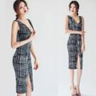 Sleeveless V-neck Plaid Sheath Dress