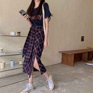 Short Sleeve Lettering Print T-shirt / Tie Waist Side Split Plaid Skirt