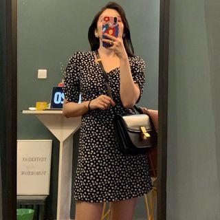 Short-sleeve Floral Print Mini A-line Dress Black - One Size