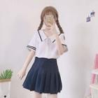 Short-sleeve Sailor Collar Shirt / Plain Pleated Skirt