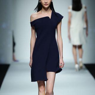 Sleeveless Cold Shoulder Sheath Dress