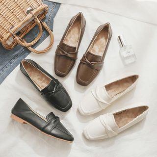 Twist Accen Loafers