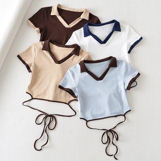 Short-sleeve V-neck Contrast Trim Tie-strap Cropped T-shirt