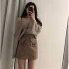 V-neck Rib Knit Sweater / Plaid Mini A-line Skirt