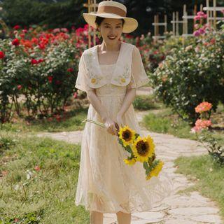 Short-sleeve Sailor Collar Lace A-line Midi Dress
