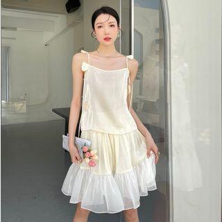 Strappy Camisole Top / A-line Skirt