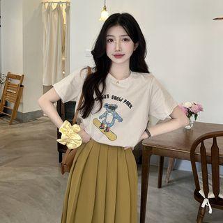 Cartoon Print T-shirt / Pleated Midi A-line Skirt
