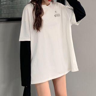 Mock Two-piece Lettering Ripped T-shirt