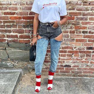 Cutout Mid Rise Skinny Jeans