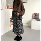 Long-sleeve Cable Knit Sweater / High-waist Floral Pleated Skirt