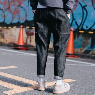 Pocket-back Straight-cut Jeans